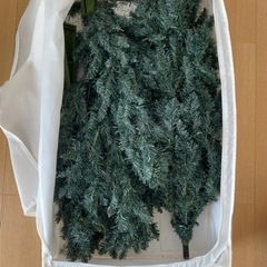 クリスマスツリー(オーナメント無し)　210センチ　スリムタイプの画像