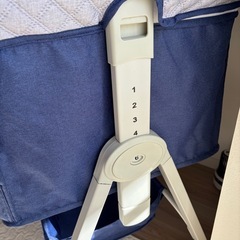 ベビーベッドの画像