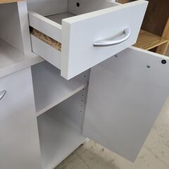 J1751【リユースのサカイ柏店】不二貿易　キャスター付き収納棚　KC-8073　ホワイト　クリーニング済　参考価格10,740円の画像