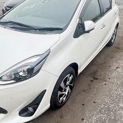 メーカー トヨタ  モデル アクアの画像