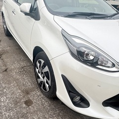 メーカー トヨタ  モデル アクアの画像