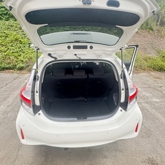 メーカー トヨタ  モデル アクアの画像