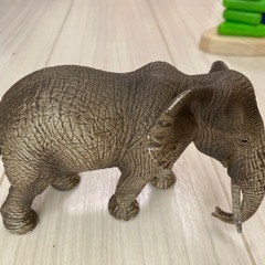 ゾウのおもちゃの画像