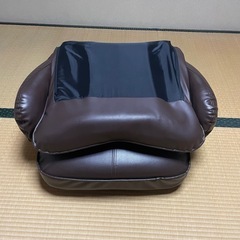 ニトリ 回転座椅子 フォルタ 合成皮革 ブラウン 360°回転 6段リクライニングの画像