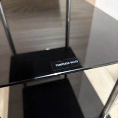 ガラス台　サイドテーブル　ガラスラック　ぶらっくブラックの画像