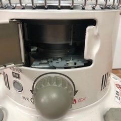 TOYOTOMI トヨトミ RB-250 自然通気形開放式石油ストーブ レインボー 2018年製 暖房器具 動作未確認 災害時 キャンプの画像