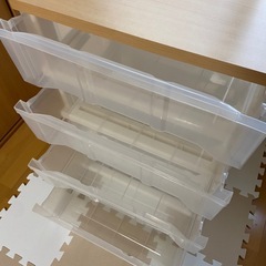 衣装ケースの画像