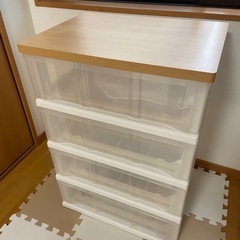 衣装ケースの画像