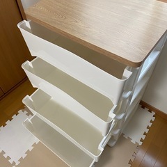 衣装ケース　白の画像