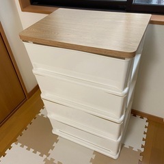 衣装ケース　白の画像