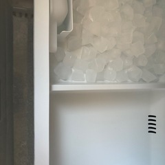 TOSHIBA ノンフロン冷凍冷蔵庫(製氷機付)の画像