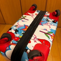 ディズニー　 ミッキー　スーツケース　　の画像