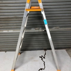 北海道旭川市発直接引渡し限定品 pica はしご兼用脚立 K-150 最大重量100kg 脚立高さ1m41cm 梯子高さ2m98cm ピカ 5尺 アルミの画像