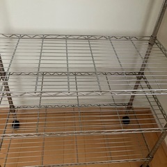 お取引中。アルミラックの画像