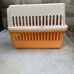 無料！ペットキャリーケース　中型犬用
の画像