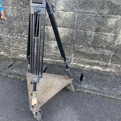 三脚　カメラ　ビデオカメラ　水平器の画像