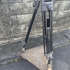 三脚　カメラ　ビデオカメラ　水平器の画像