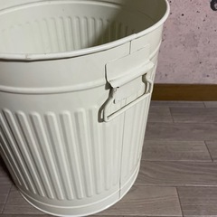 ホーロー　琺瑯　収納ボックス　の画像