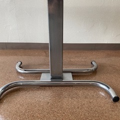 差し上げます！ガラスショーケースの画像