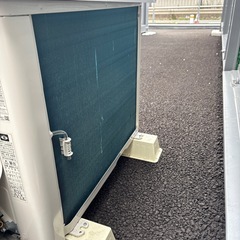 （美品）2024年製東芝TOSHIBA エアコンRAS-2214TL-W6畳の画像