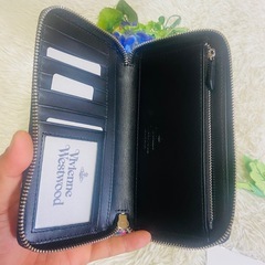 新品✨箱付き✨ヴィヴィアンウエストウッド✨財布✨VEGAN✨ラウンドファスナー✨の画像