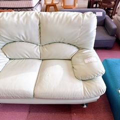 2人掛け ソファ ライトグリーンの画像