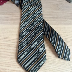 ヴィヴィアンウエストウッド ネクタイ シルク ストライプ オーブ柄 刺繍の画像