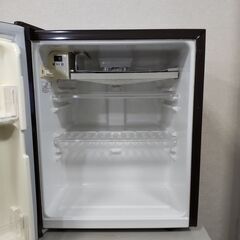 TOSHIBA 東芝冷蔵庫 1ドア GR-HB40A2L(T) 外形寸法 幅425mm x 奥行450mm x 高さ520mm 定格内容積39Lの画像