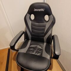 【無料】LEOVOL ゲーミングチェア 2脚セット（取りに来てくれる方限定）の画像