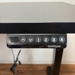 FLEXISPOT フレキシスポット　電動式スタンディングデスク　の画像