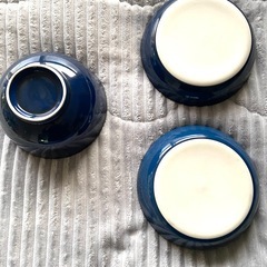 ブルーの食器まとめて　（丼もの用1、皿2）　の画像