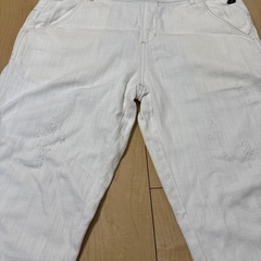 白　サロペットの画像