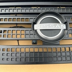 キャラバン後期グリルの画像