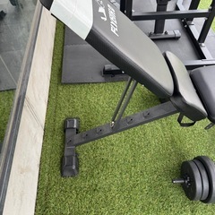 筋トレ用ベンチ　バーベルセットの画像