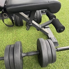 筋トレ用ベンチ　バーベルセットの画像