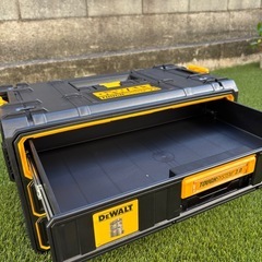 工具チェスト、工具箱／DEWALT タフシステム2.0 3段引き出しチェスト DWST08330-1	 の画像