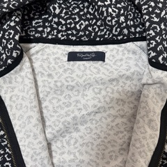 レオパード柄　フード付きパーカーの画像