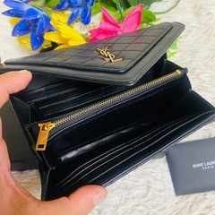 箱付き✨SAINT LAURENT✨サンローラン✨財布✨カサンドラロゴ✨ギャビーの画像