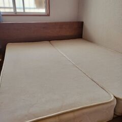 🛏【無料】セミシングルマットレス2台セット（クイーンサイズ用）の画像