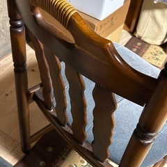 カリモク　チェア　椅子　の画像