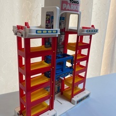 トミカ　立体駐車場　レトロの画像