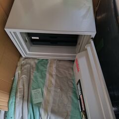 世田谷区近辺配送可能　正常作動品　キング工業 キングスーパーダイヤル耐火金庫 KS-20SD-T オフホワイトの画像