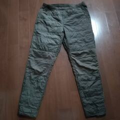 ワークマン　洗えるフュージョンダウンライトパンツ　ダークグリーンの画像