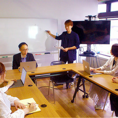 【商品撮影モデル・アルバイト】松山市内で撮影｜日給12000円〜、半日の場合8000円｜親子モデルやキッズモデル、20歳以上のモデル大歓迎！ご自身のモデル実績として利用可能◎の画像