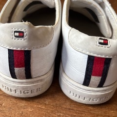 お話中　トミーヒルフィガー　スニーカー　23.5の画像