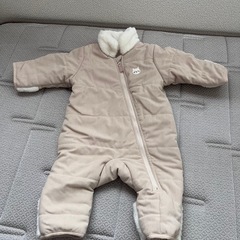 ジャンプスーツの画像