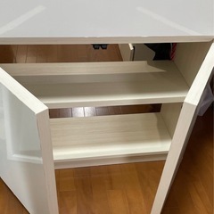 ライティングデスクの画像