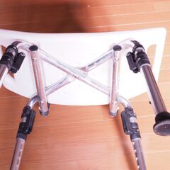 シャワーチェア 介護用 お風呂椅子  介護椅子 背もたれ付き 脚ゴム シャワースツール お風呂の椅子 高さ調節 伸縮式の画像