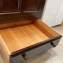 取りに来れる方限定！松本民芸家具の洋タンスです！の画像