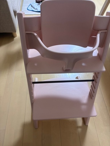 ストッケ　トリップトラップ　ピンク